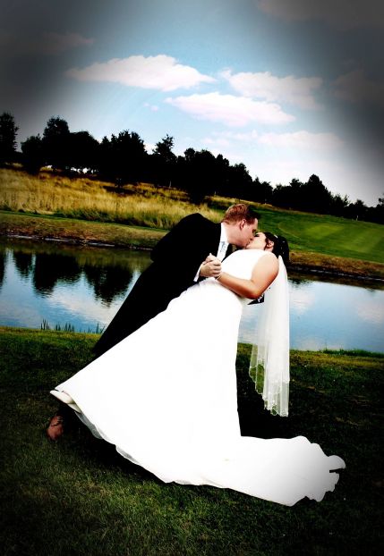 kiss on the golf course