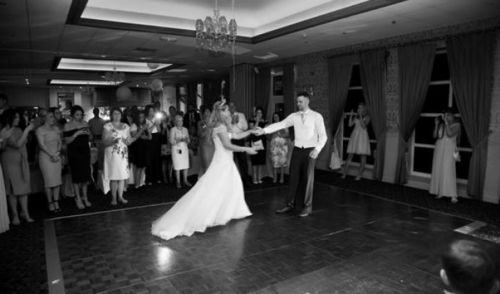 first dance bride and groom